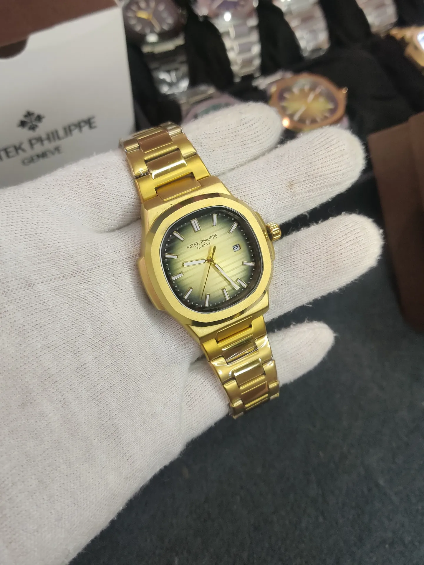 PP Golden Chain- Golden vintage dial