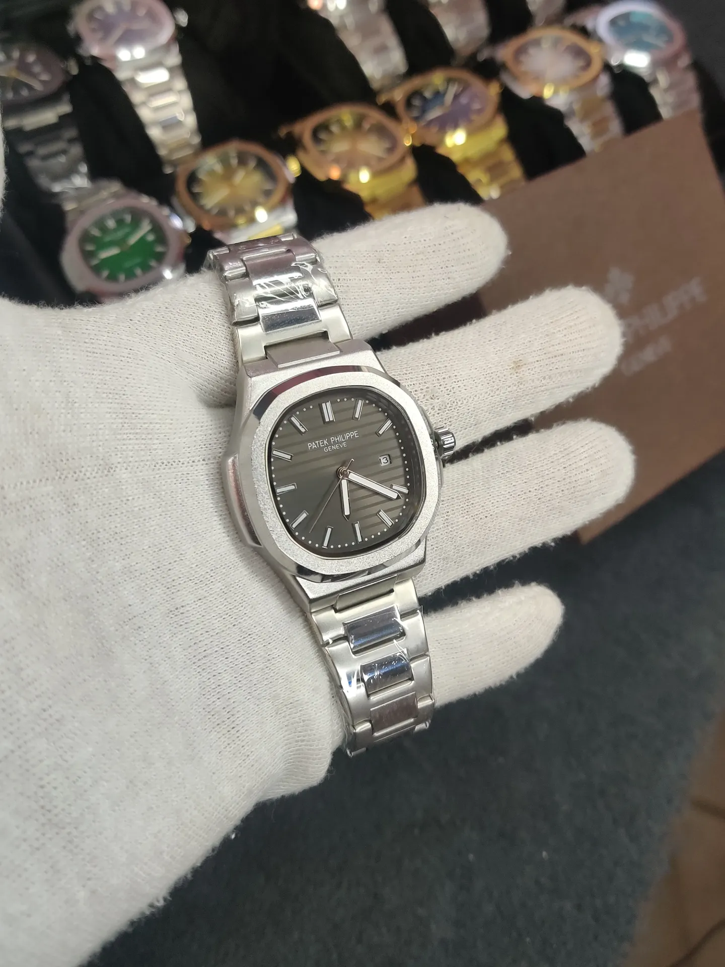 PP Silver chain- Charcoal black dial