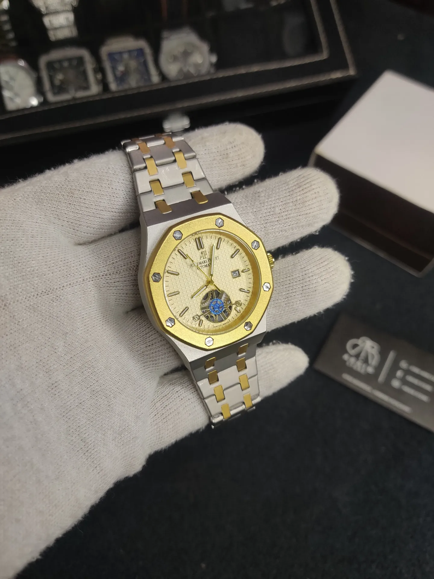 AP two tone chain- Golden dial