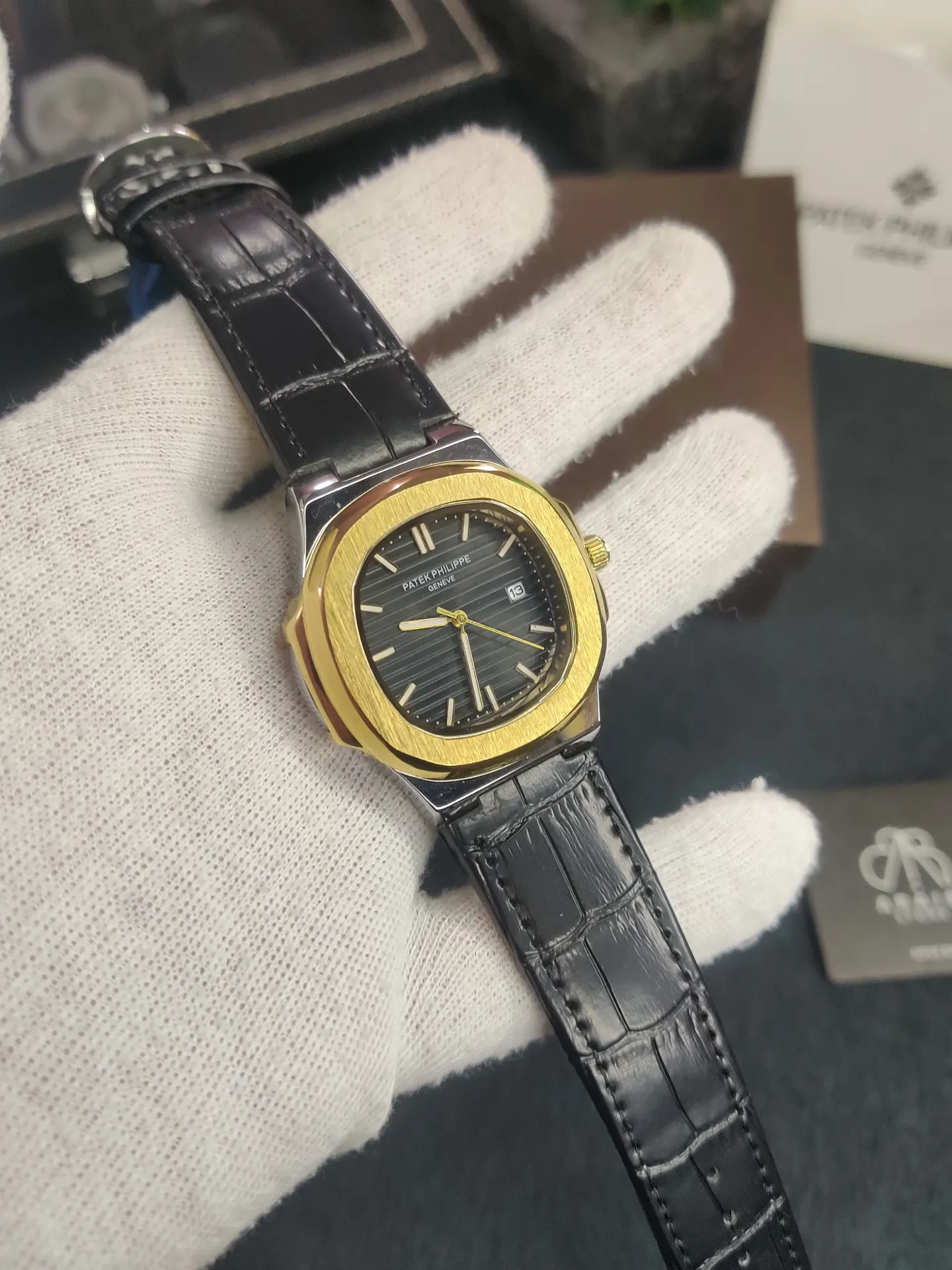 PP leather strap- Golden bazel & black dial